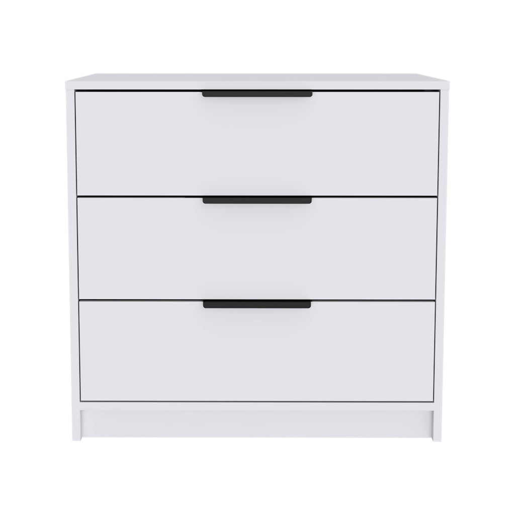Nelly Dresser