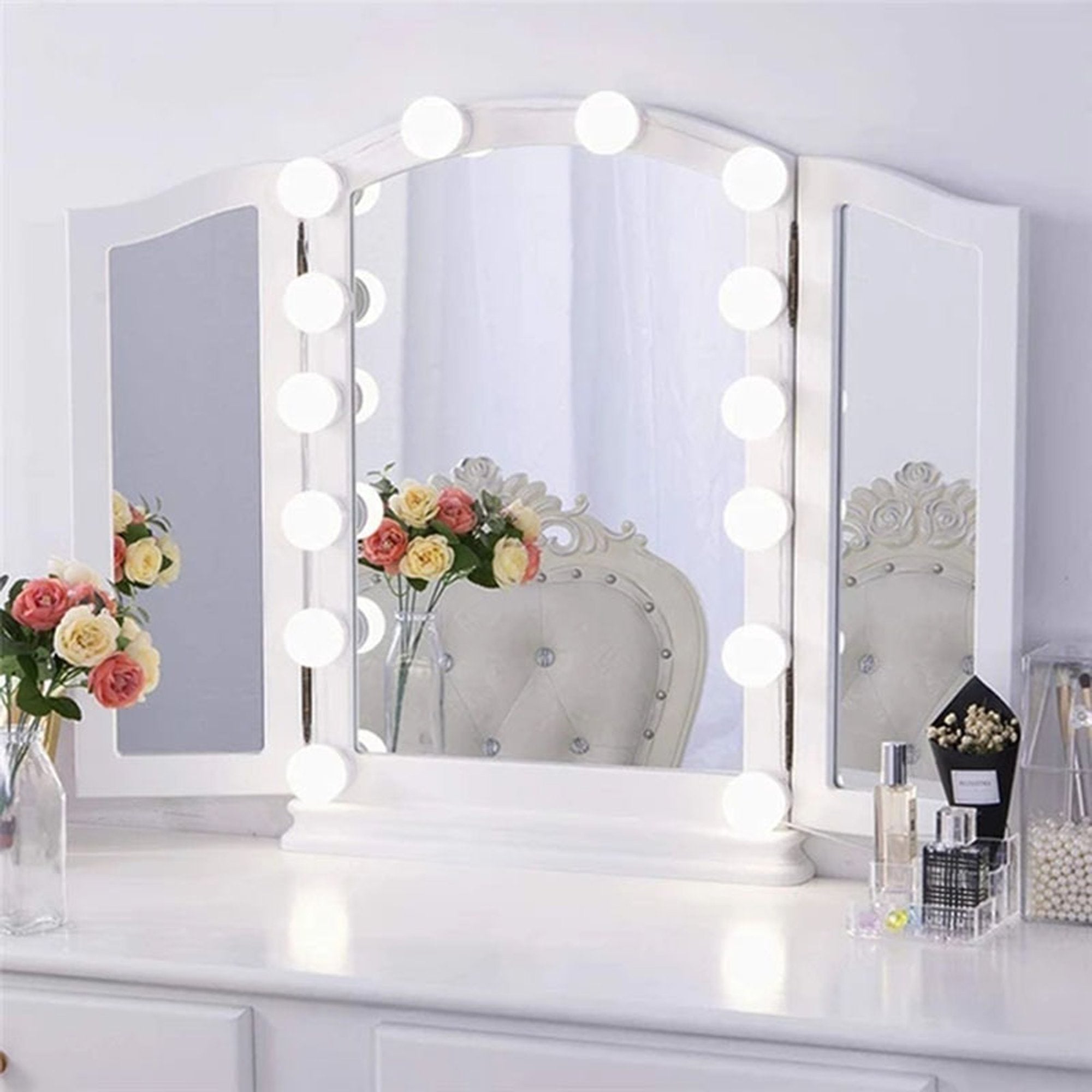 Boahaus Hollywood Light Bulbs – 14 Dimmable LED Bulbs | Professional Makeup Lighting